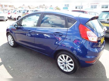 Used Ford Fiesta 2015 for sale - 75689231: Photo