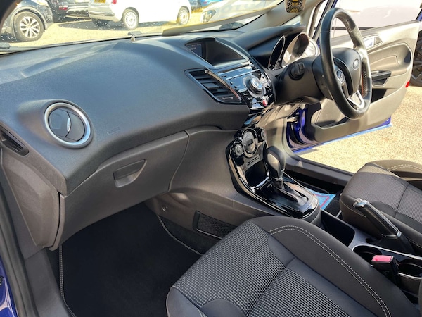 Used Ford Fiesta 2015 for sale - 75689231: Photo 40