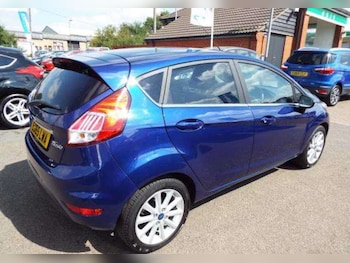 Used Ford Fiesta 2015 for sale - 75689231: Photo