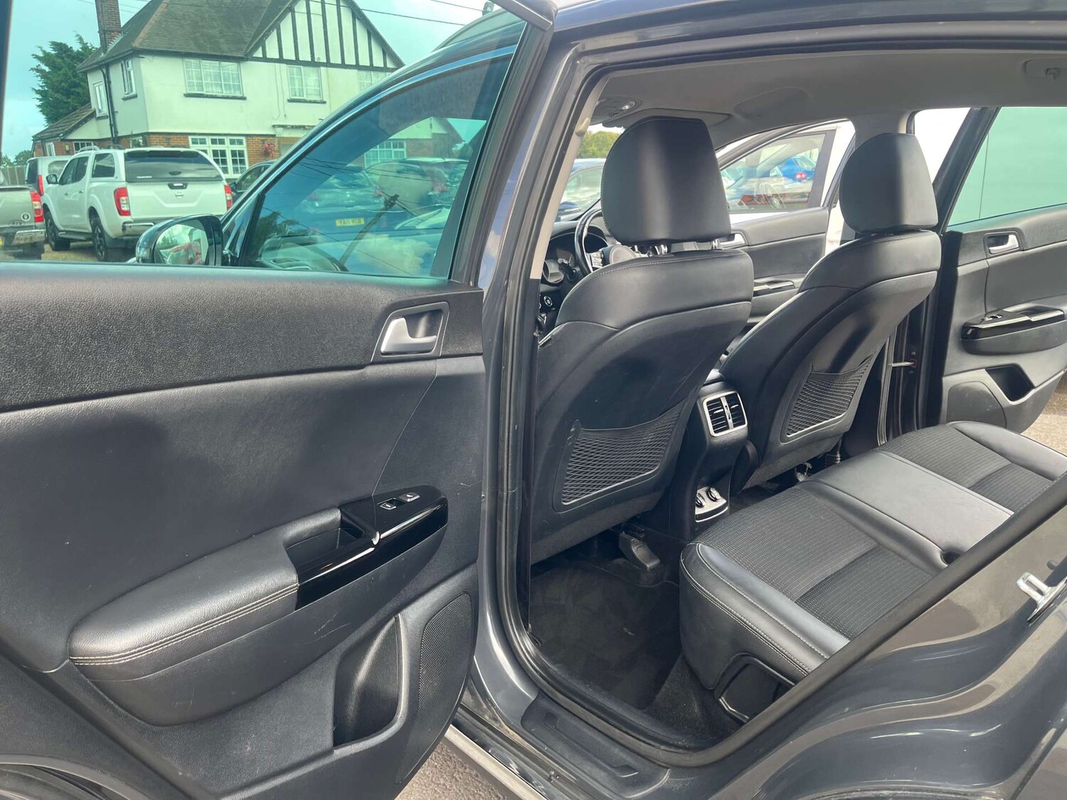 Used Kia Sportage 2018 for sale - 75594552: Photo 35