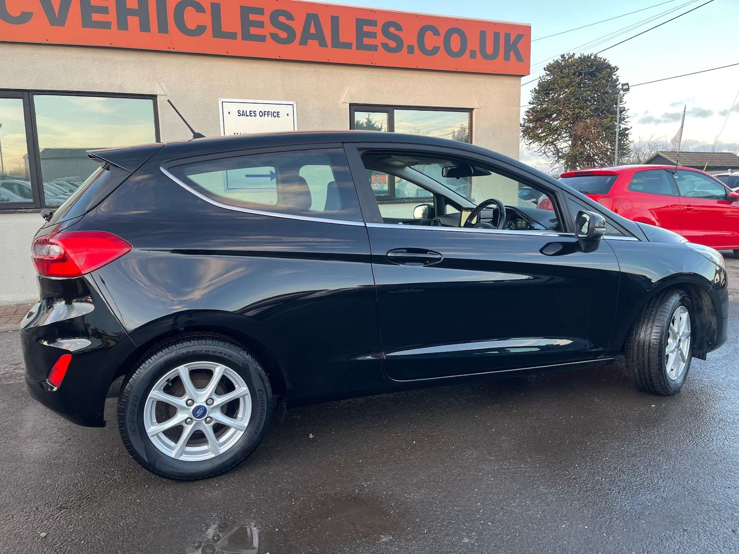 Used Ford Fiesta 2018 for sale - 77129090: Photo 14