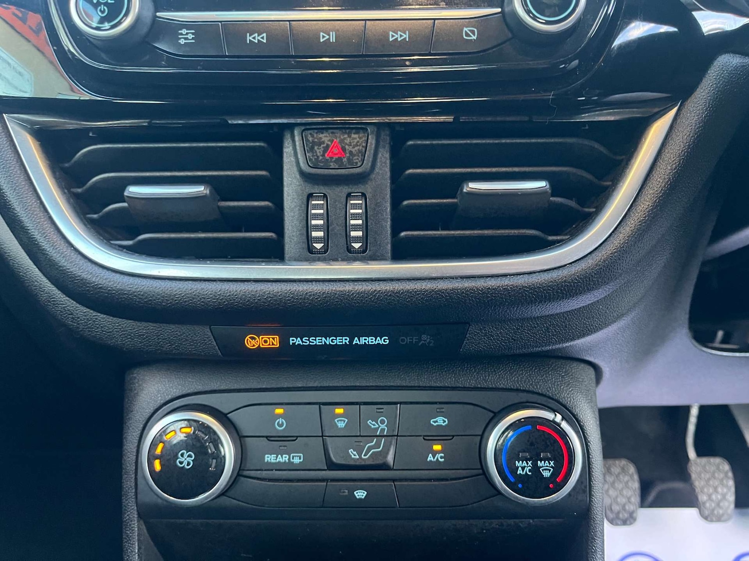 Used Ford Fiesta 2018 for sale - 77129090: Photo 26