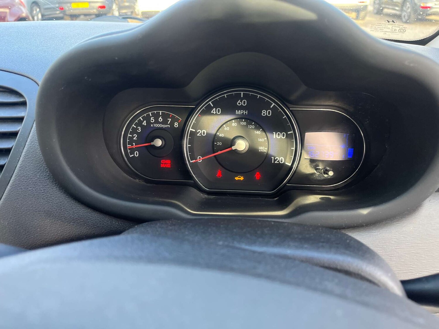 Used Hyundai i10 2013 for sale - 76333114: Photo 18