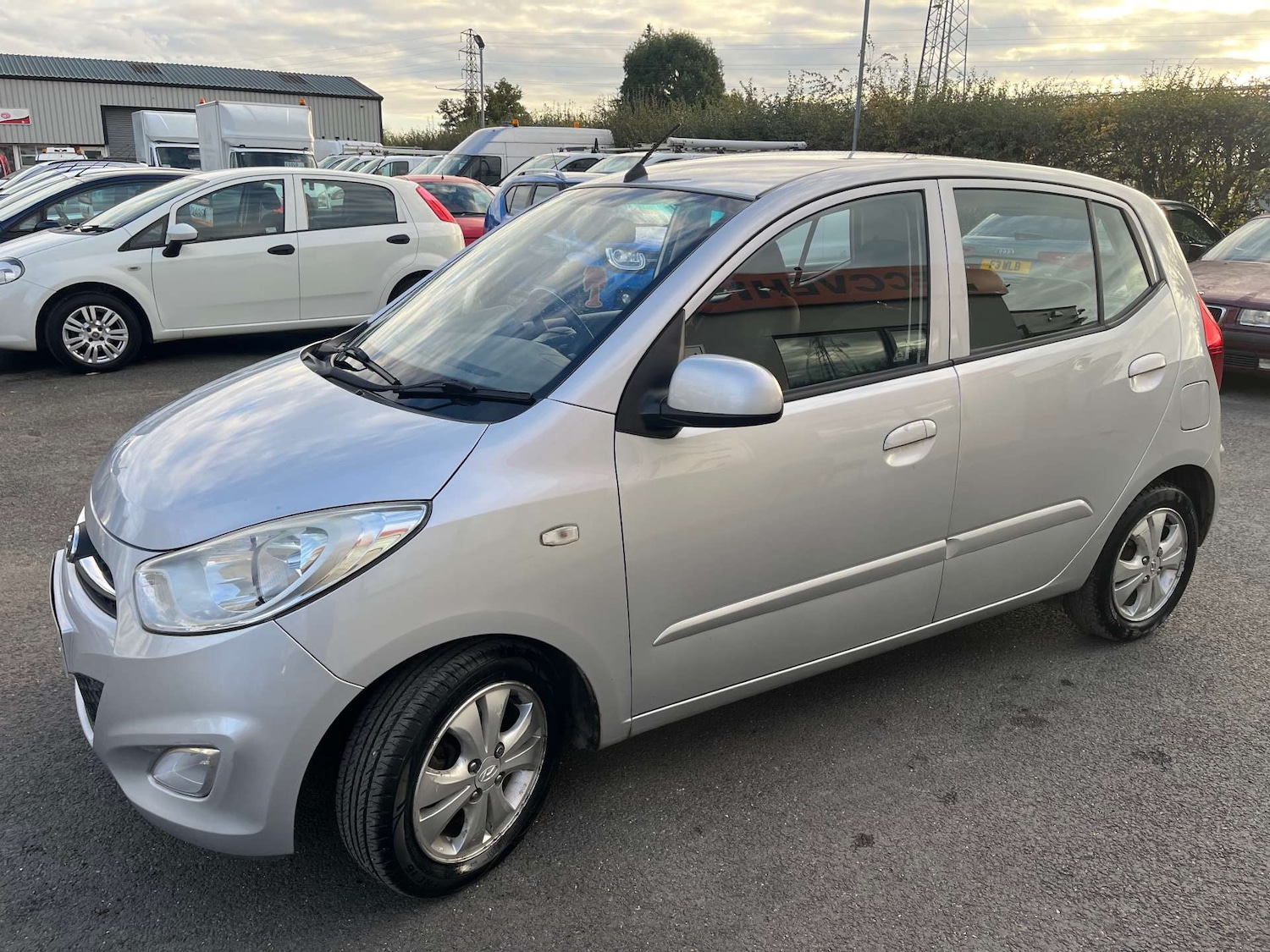 Used Hyundai i10 2013 for sale - 76333114: Photo 6