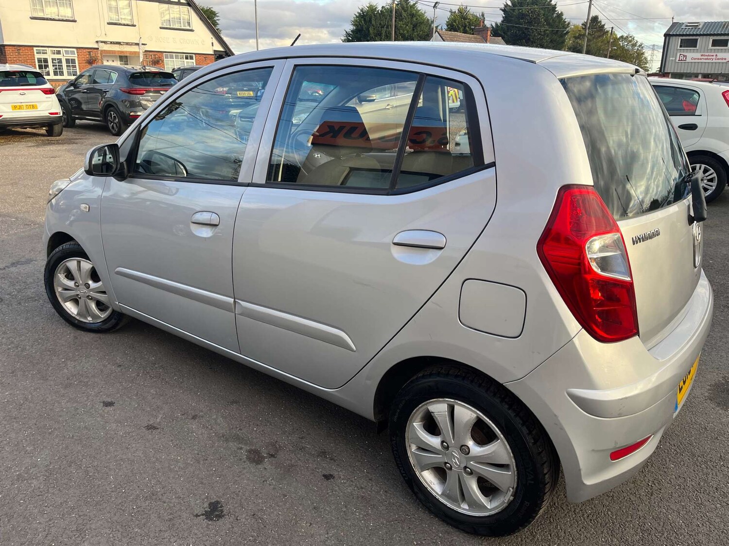 Used Hyundai i10 2013 for sale - 76333114: Photo 8