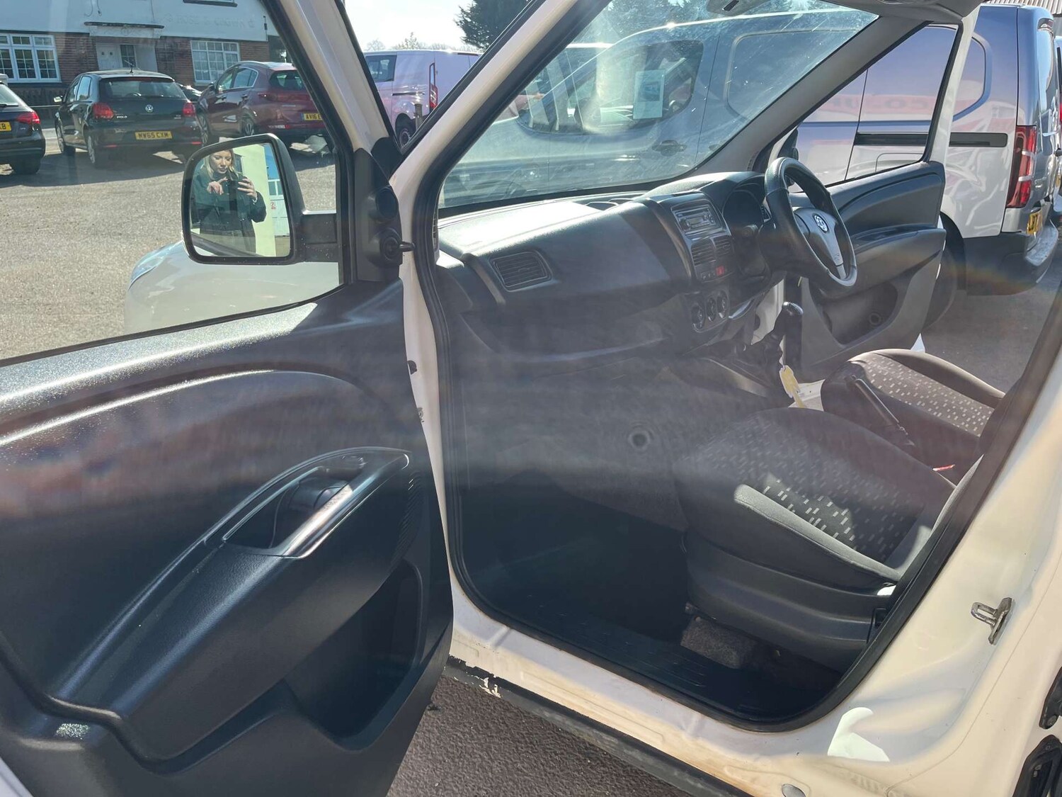 Used Vauxhall Combo 2014 for sale - 78162697: Photo 36