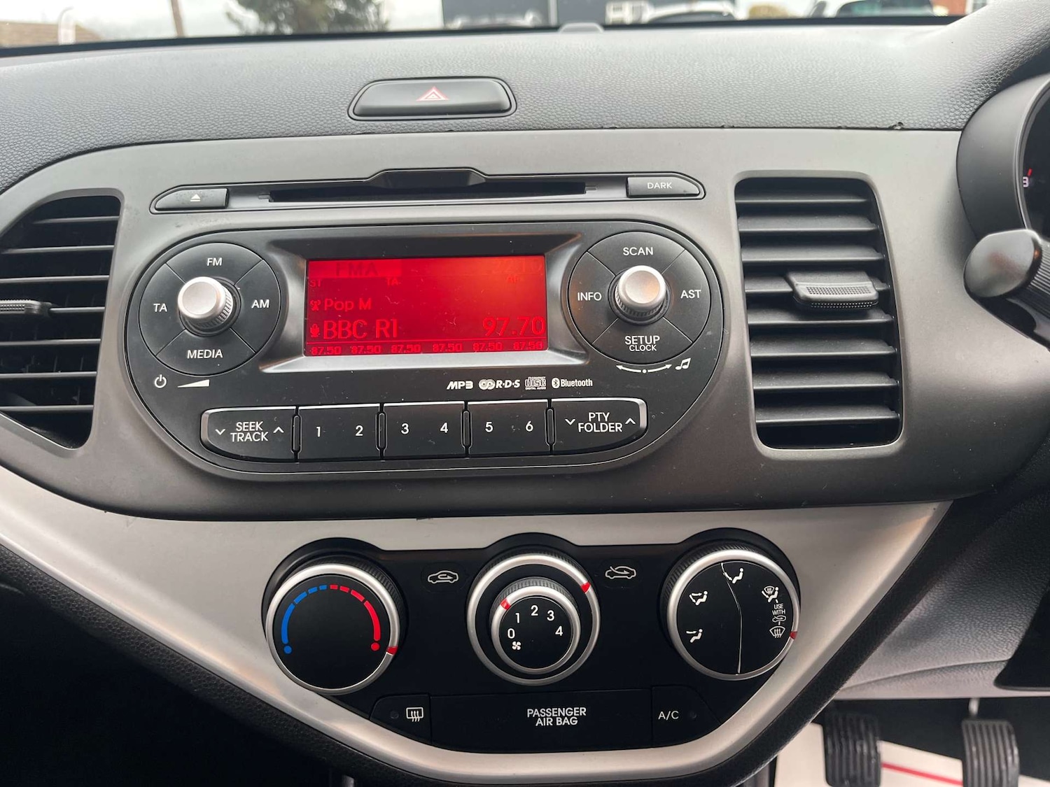 Used Kia Picanto 2013 for sale - 76682749: Photo 24