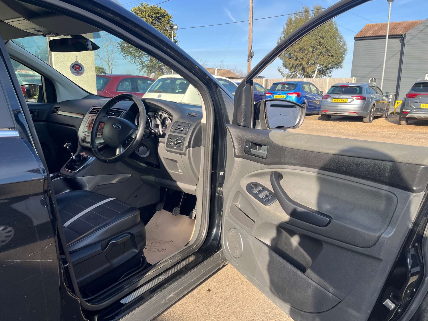 Used Ford Kuga 2011 for sale - 77640523: Photo 16