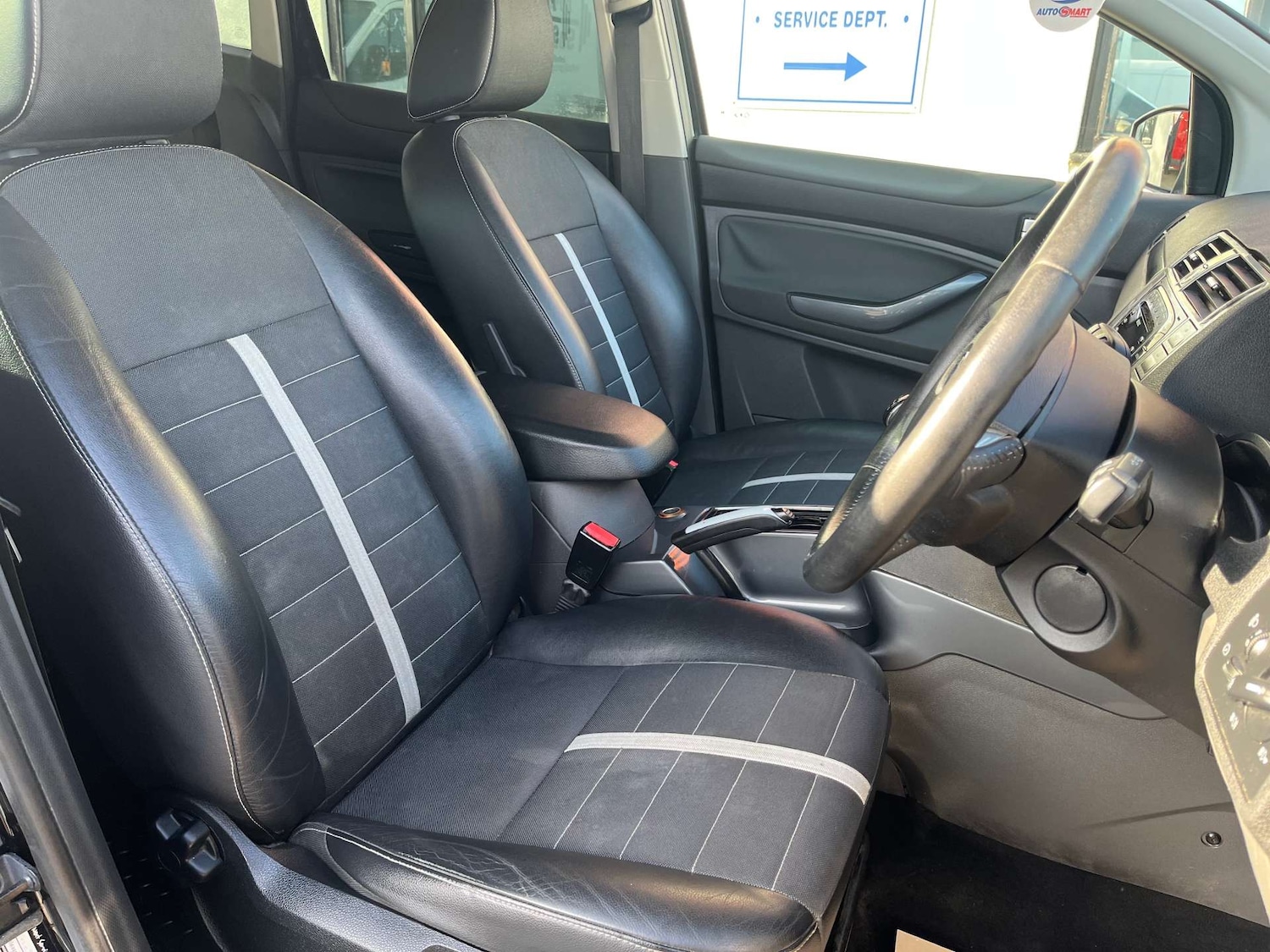 Used Ford Kuga 2011 for sale - 77640523: Photo 17