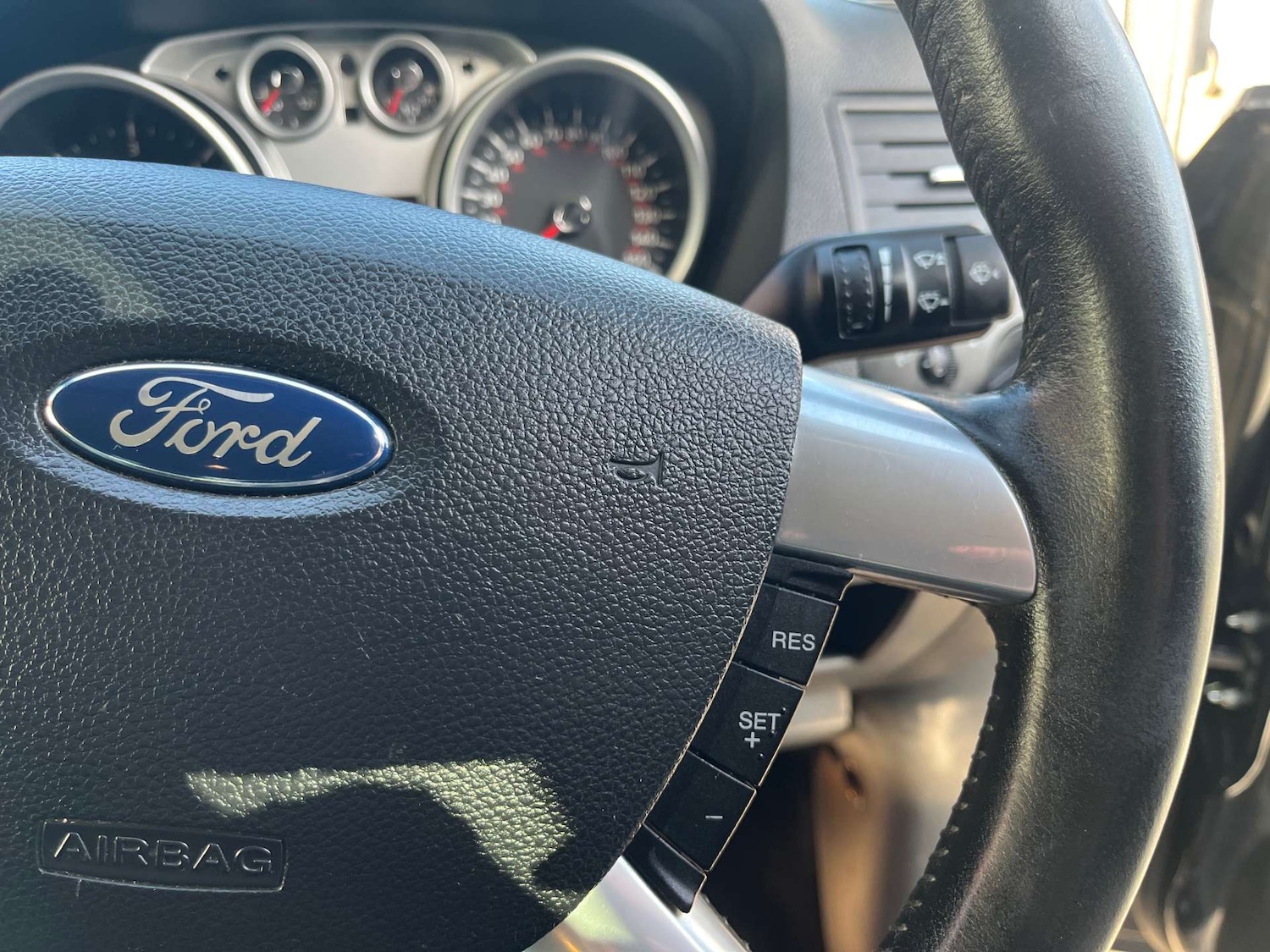 Used Ford Kuga 2011 for sale - 77640523: Photo 22