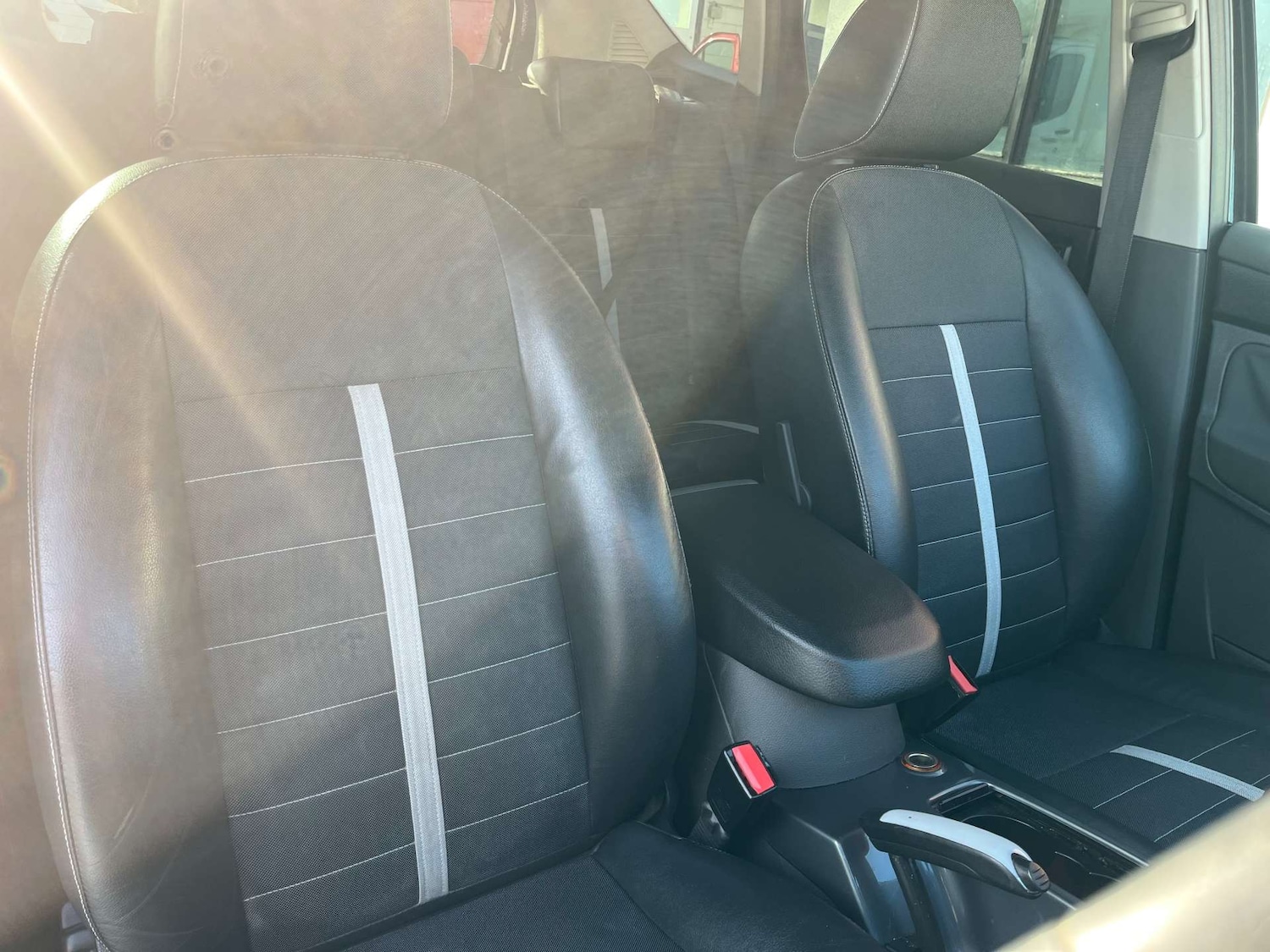 Used Ford Kuga 2011 for sale - 77640523: Photo 26