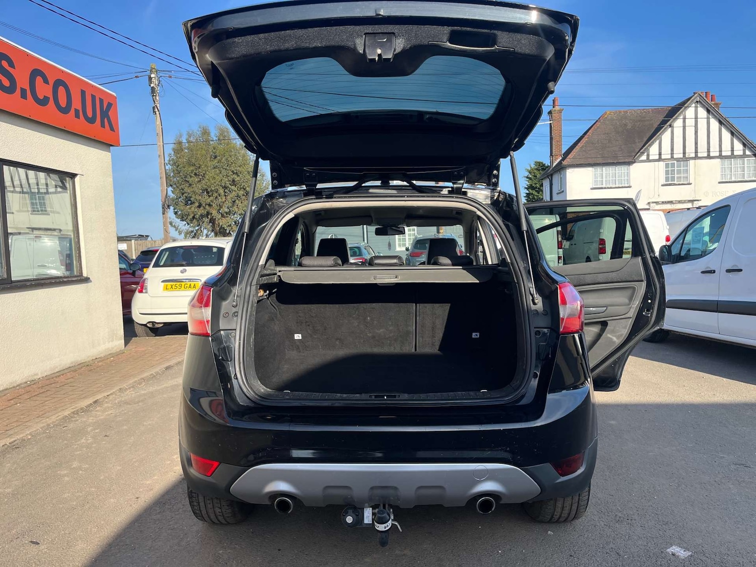 Used Ford Kuga 2011 for sale - 77640523: Photo 31