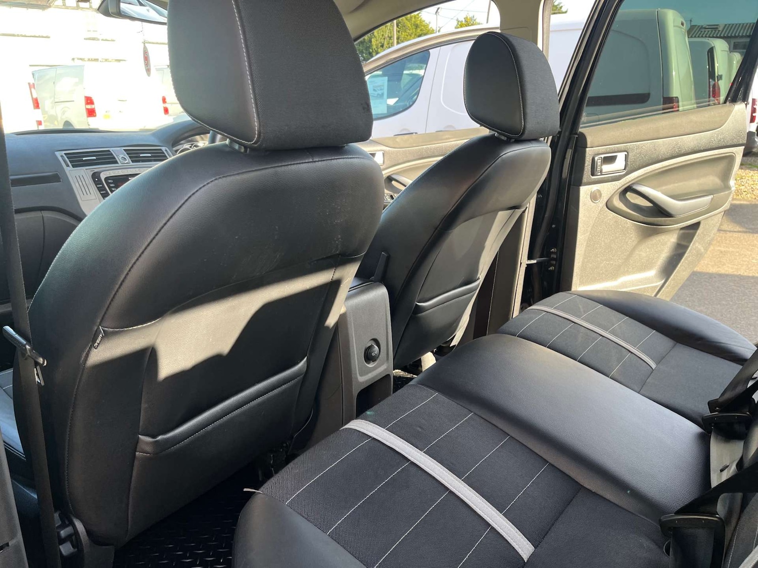 Used Ford Kuga 2011 for sale - 77640523: Photo 34