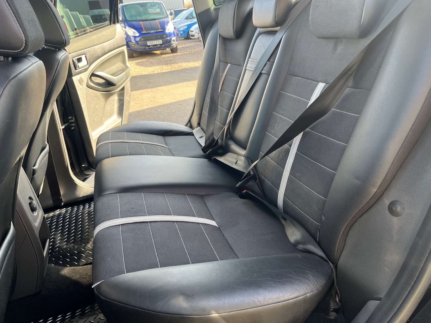 Used Ford Kuga 2011 for sale - 77640523: Photo 35