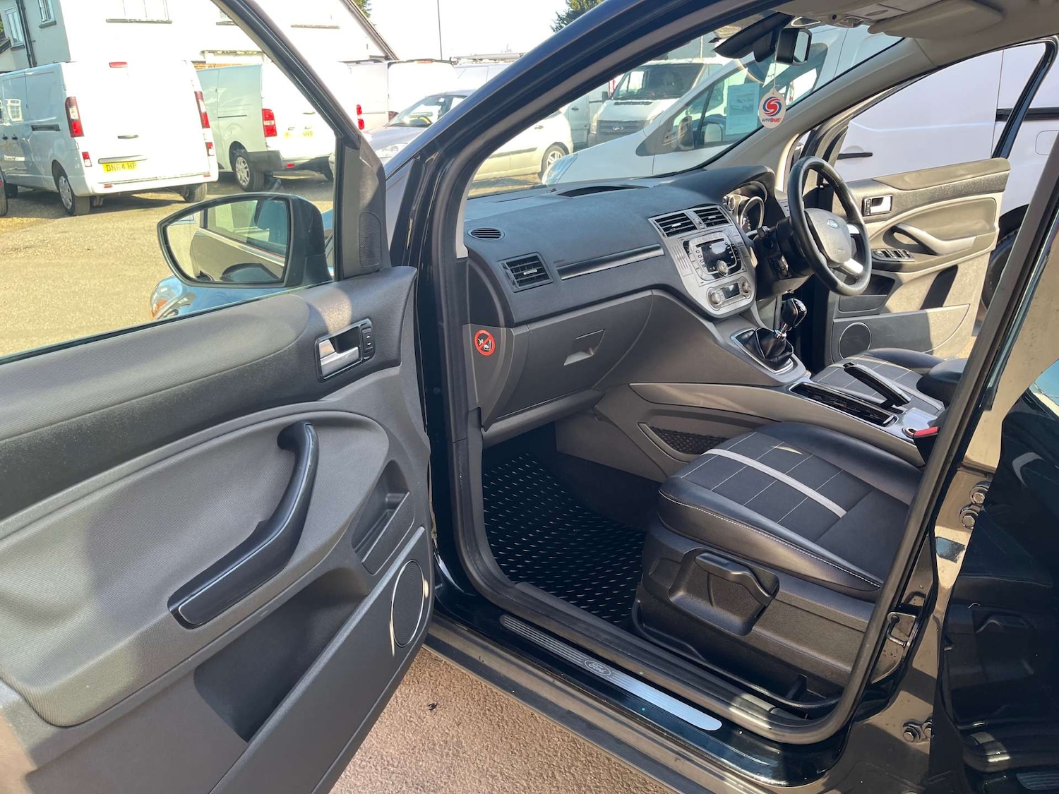 Used Ford Kuga 2011 for sale - 77640523: Photo 36