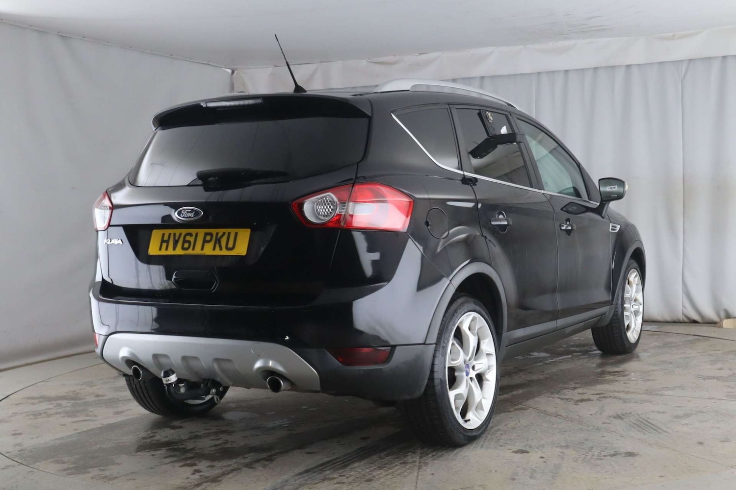 Used Ford Kuga 2011 for sale - 77640523: Photo 8