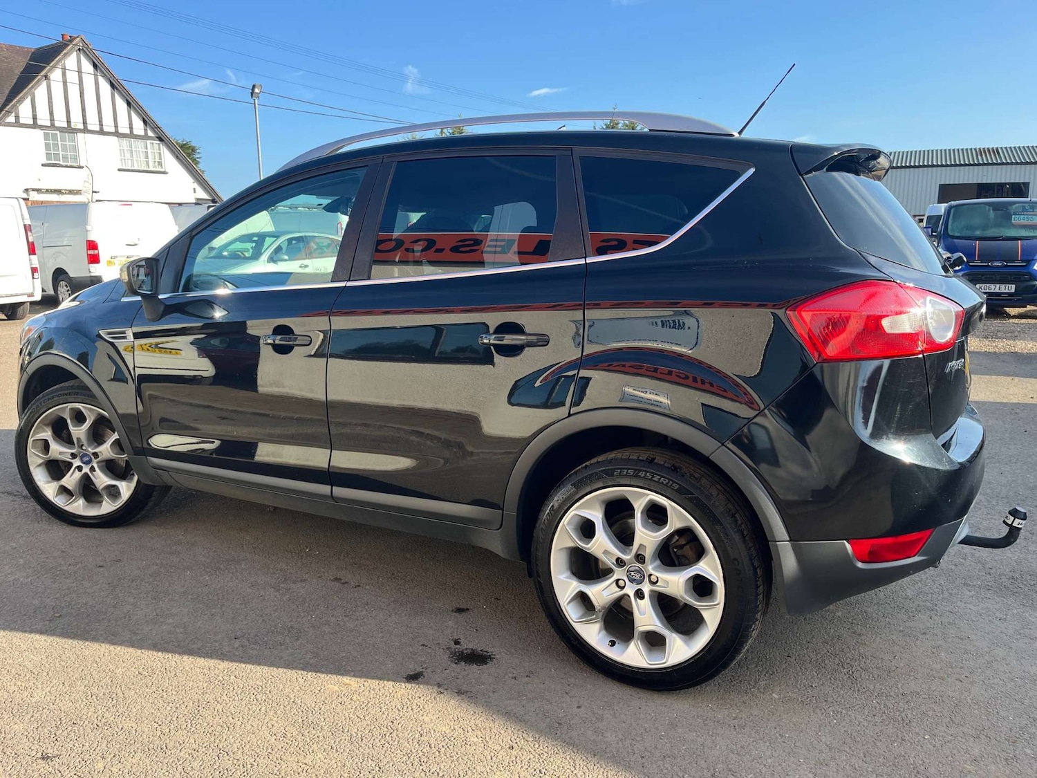 Used Ford Kuga 2011 for sale - 77640523: Photo 9