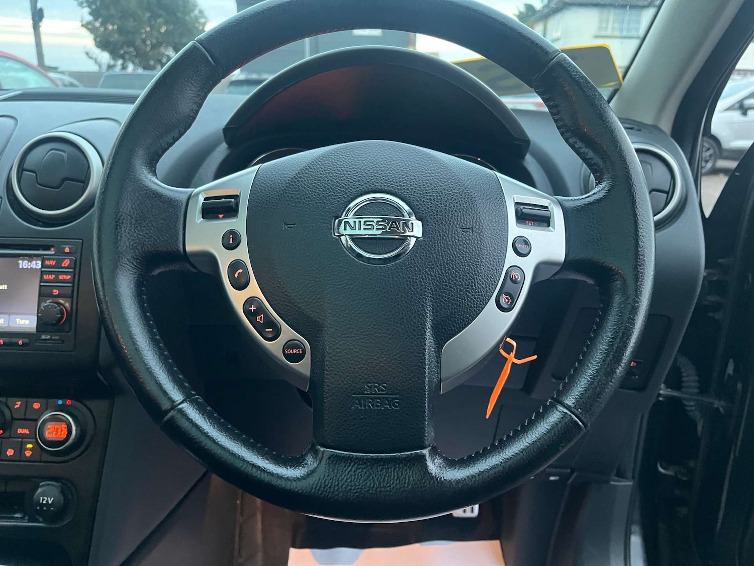 Used Nissan Qashqai 2012 for sale - 76846943: Photo 15