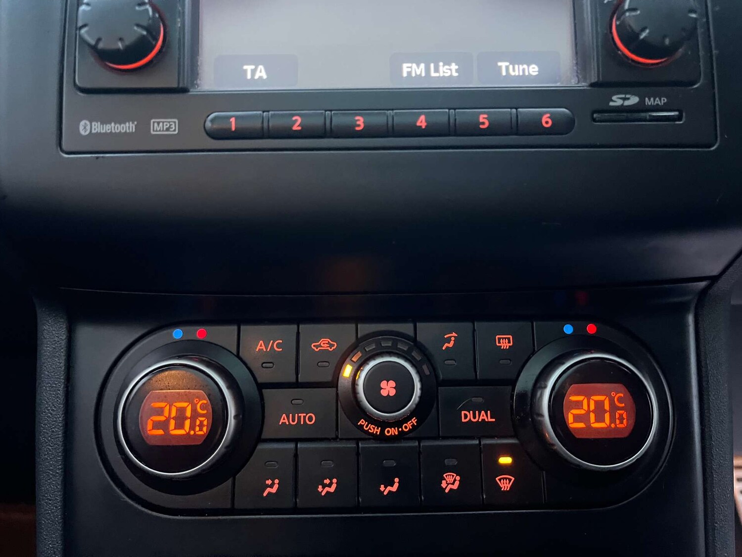 Used Nissan Qashqai 2012 for sale - 76846943: Photo 20