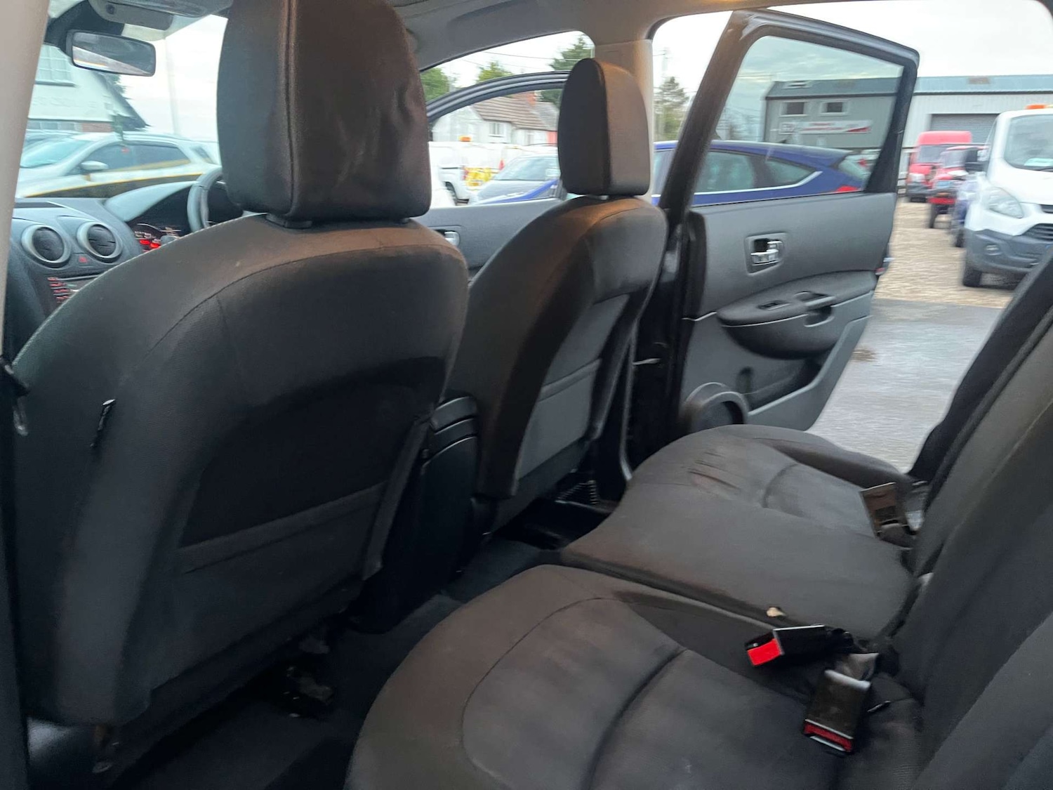 Used Nissan Qashqai 2012 for sale - 76846943: Photo 32