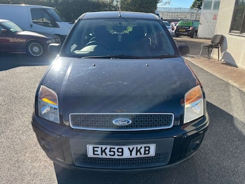 Used Ford Fusion 2009 for sale - 76144436: Photo 4