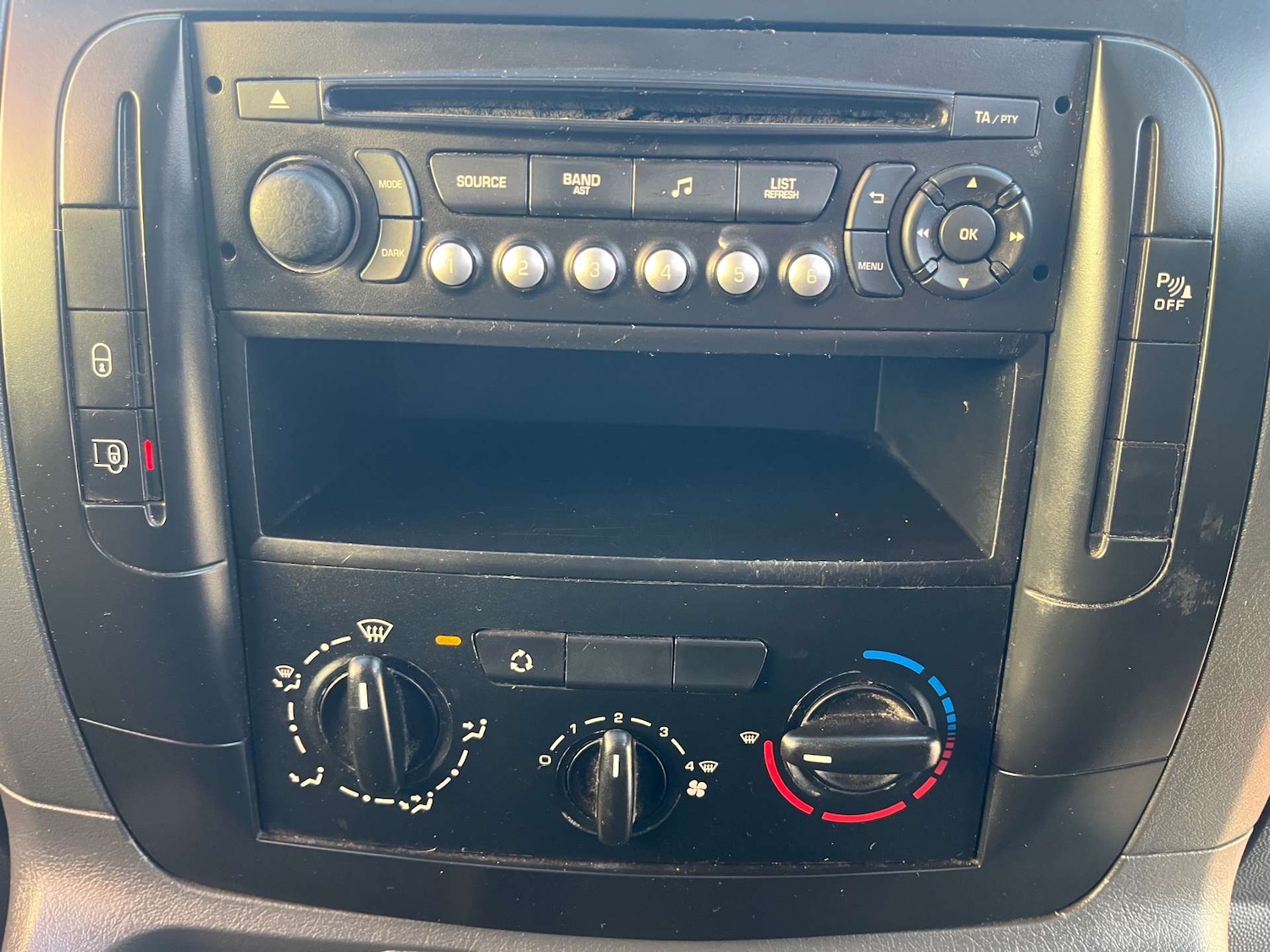 Used Peugeot Expert 2014 for sale - 77200746: Photo 23