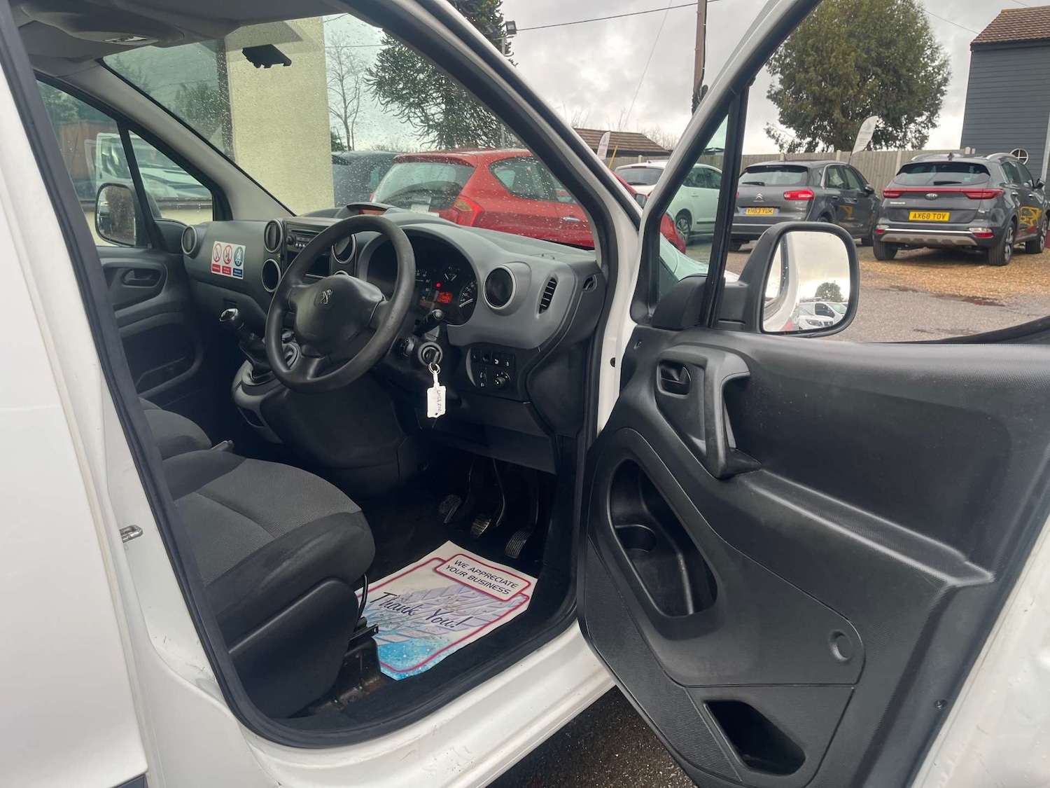 Used Peugeot Partner 2018 for sale - 76682748: Photo 16