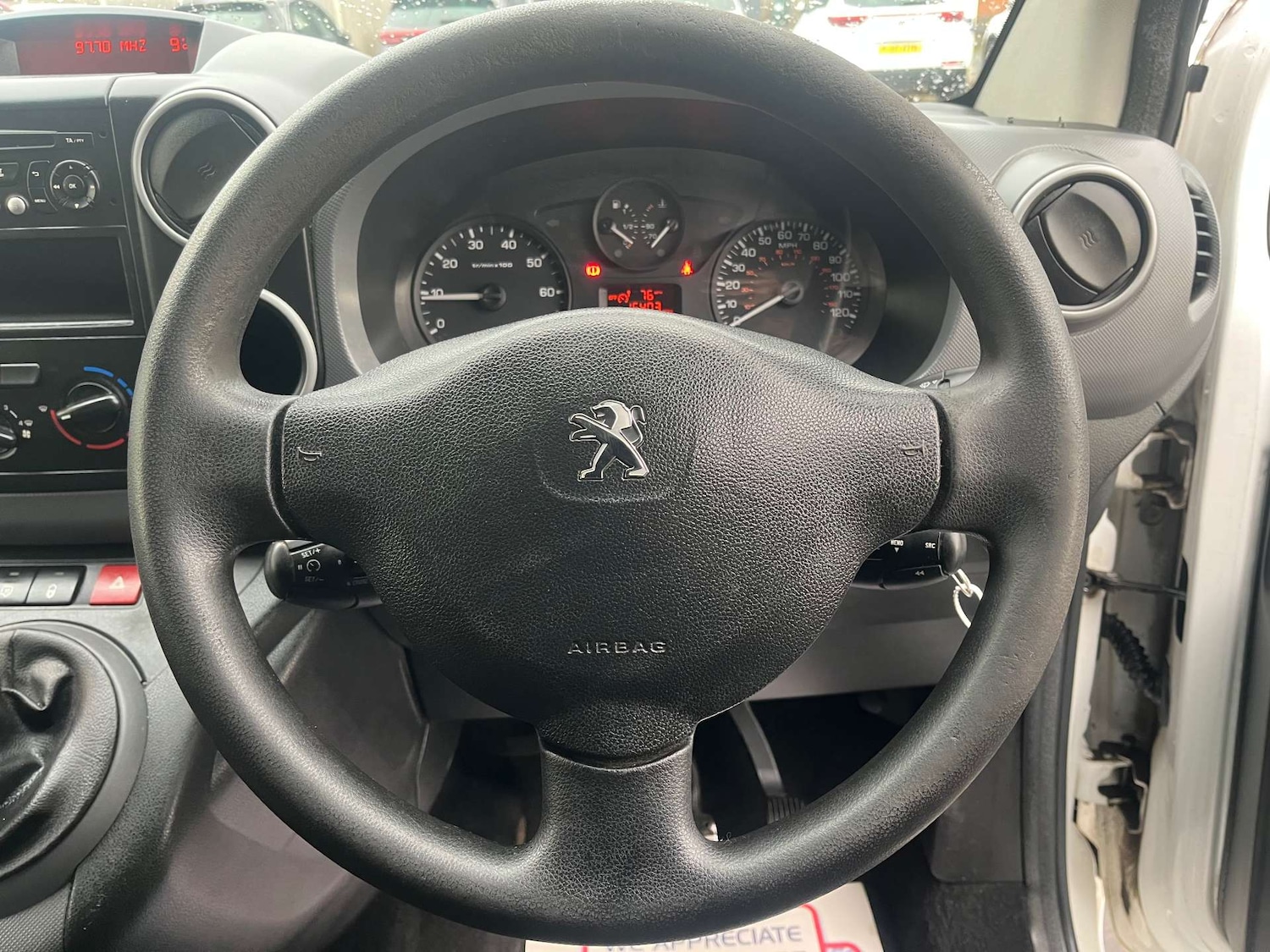Used Peugeot Partner 2018 for sale - 76682748: Photo 19