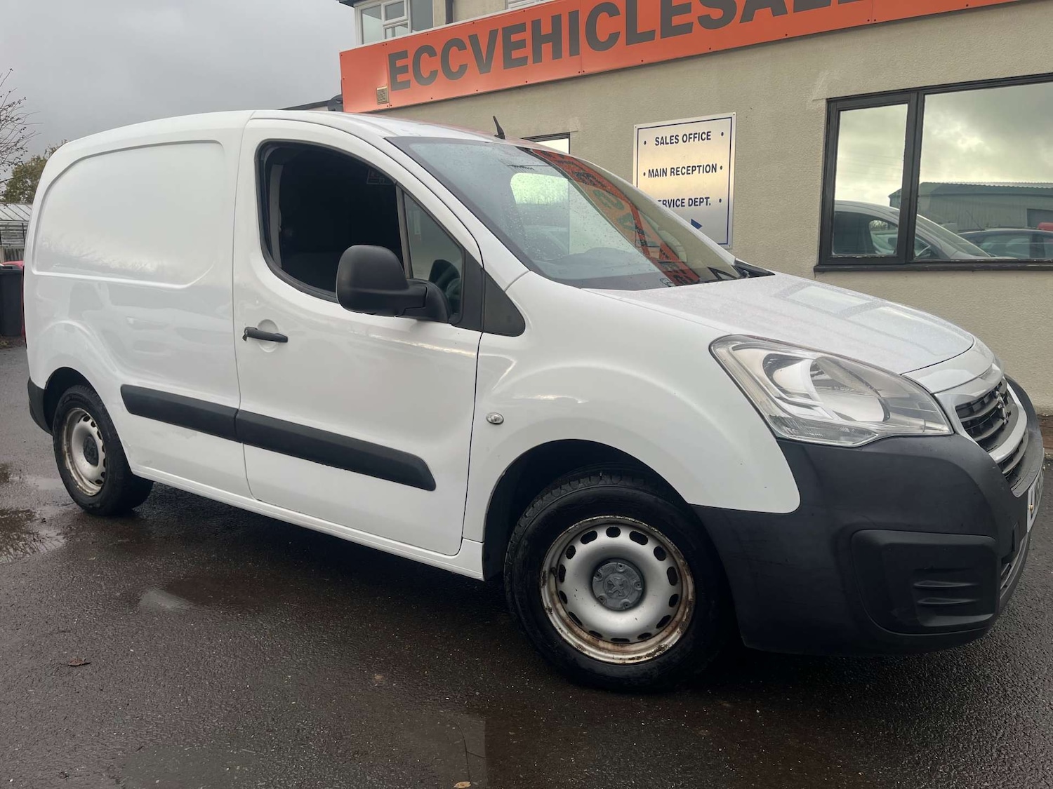 Used Peugeot Partner 2018 for sale - 76682748: Photo 2