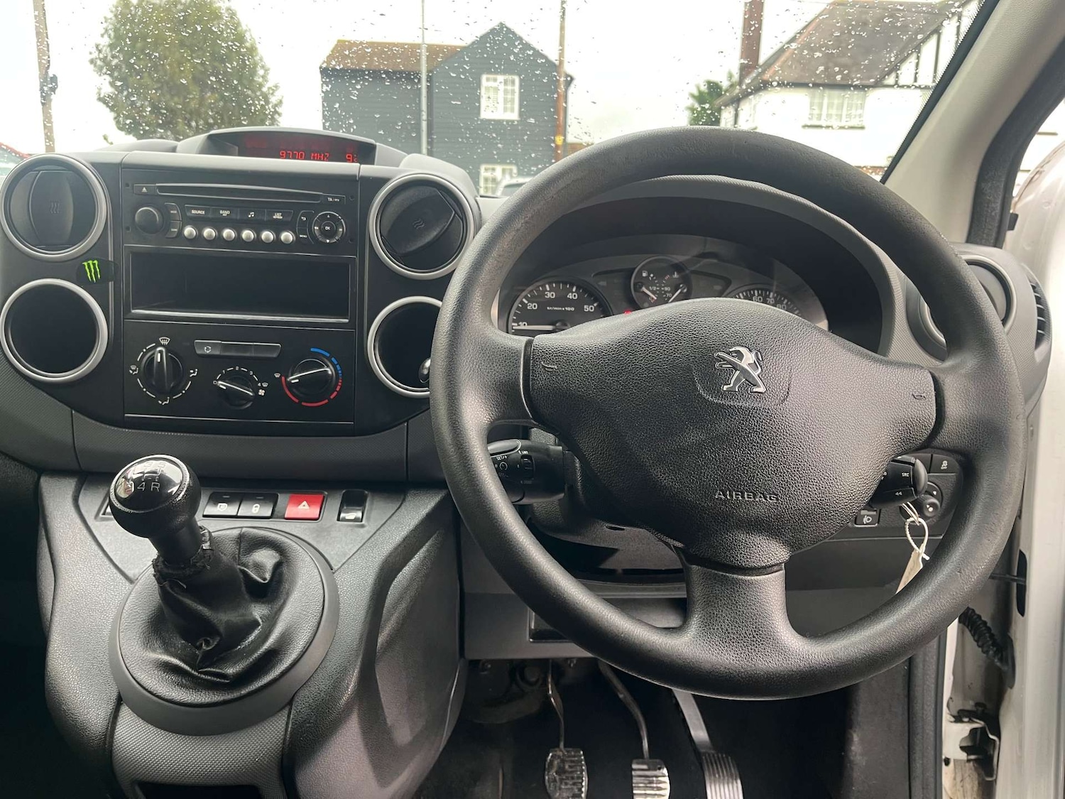 Used Peugeot Partner 2018 for sale - 76682748: Photo 25