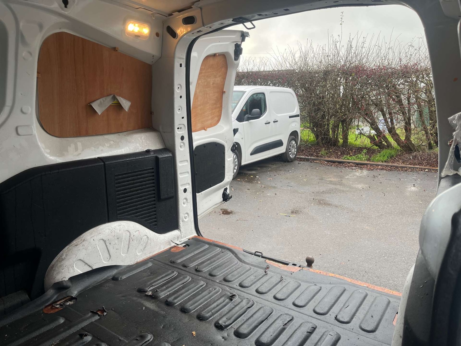 Used Peugeot Partner 2018 for sale - 76682748: Photo 34