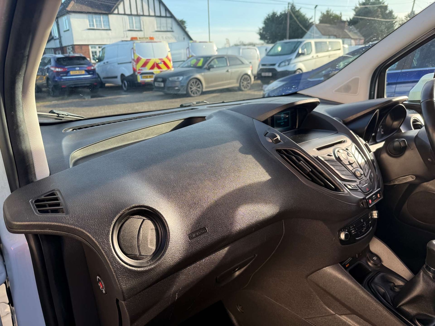 Used Ford Transit Courier 2018 for sale - 77022415: Photo 11