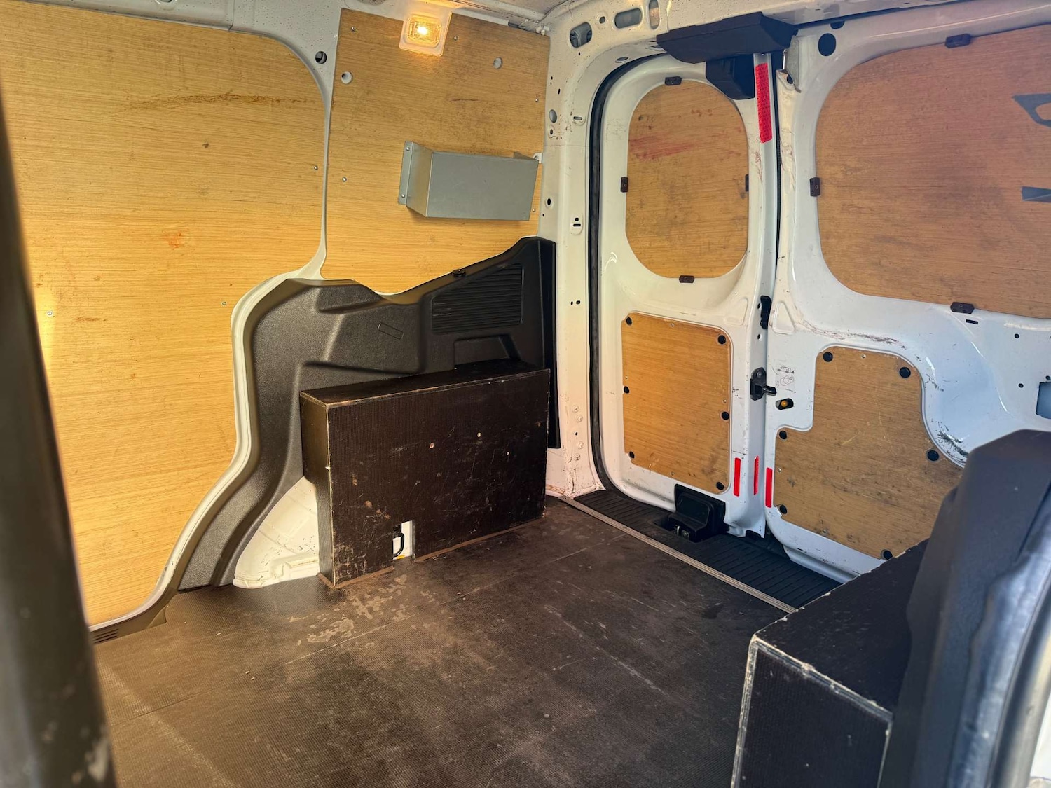 Used Ford Transit Courier 2018 for sale - 77022415: Photo 14