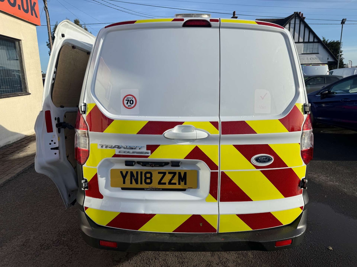 Used Ford Transit Courier 2018 for sale - 77022415: Photo 17