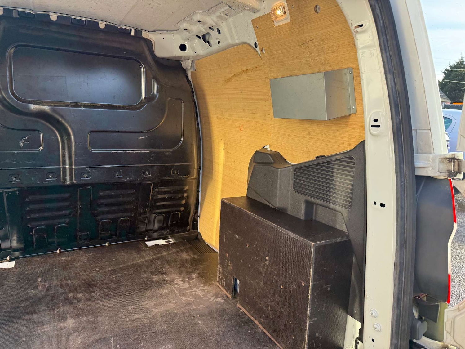 Used Ford Transit Courier 2018 for sale - 77022415: Photo 20