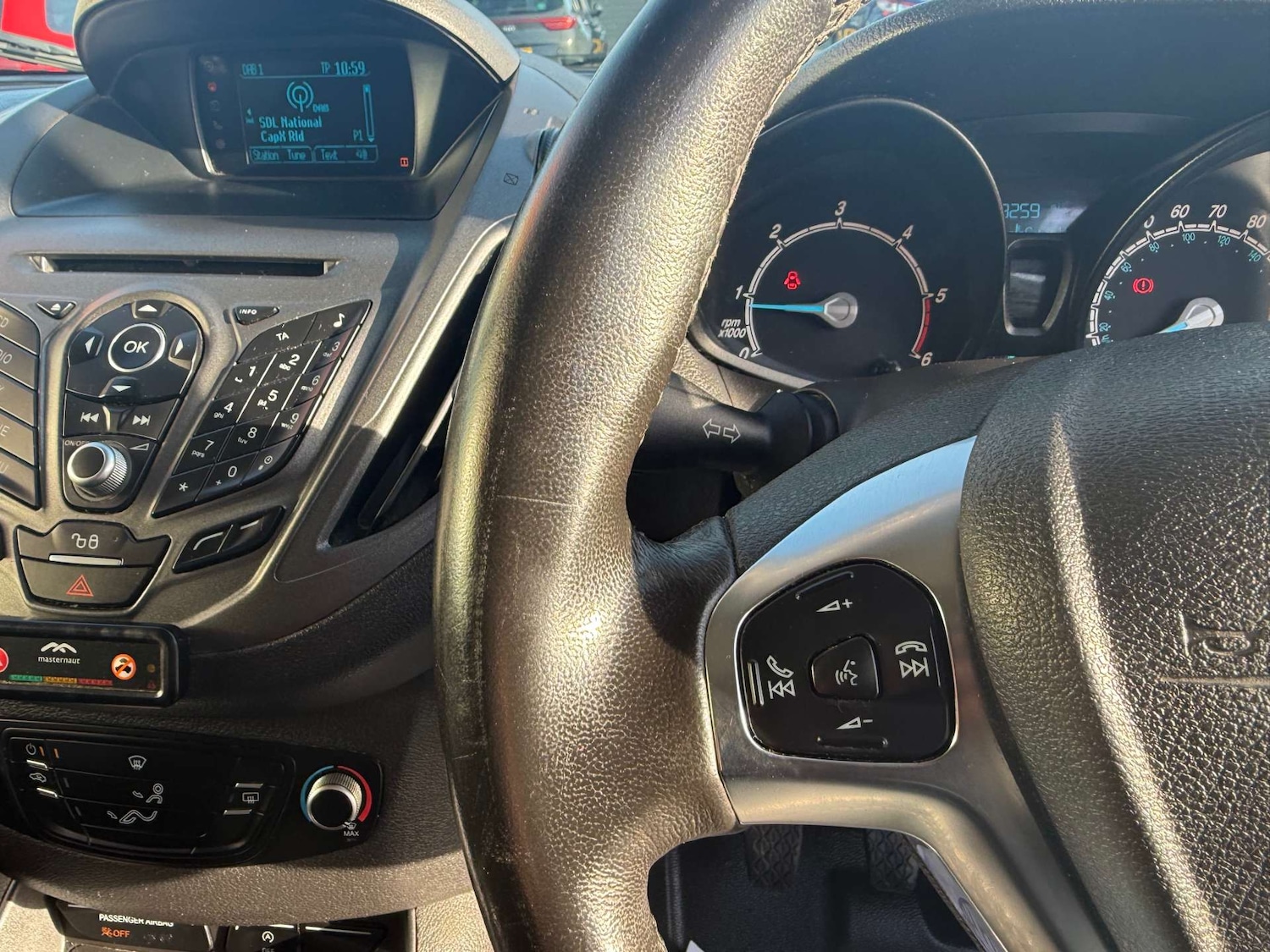 Used Ford Transit Courier 2018 for sale - 77022415: Photo 32