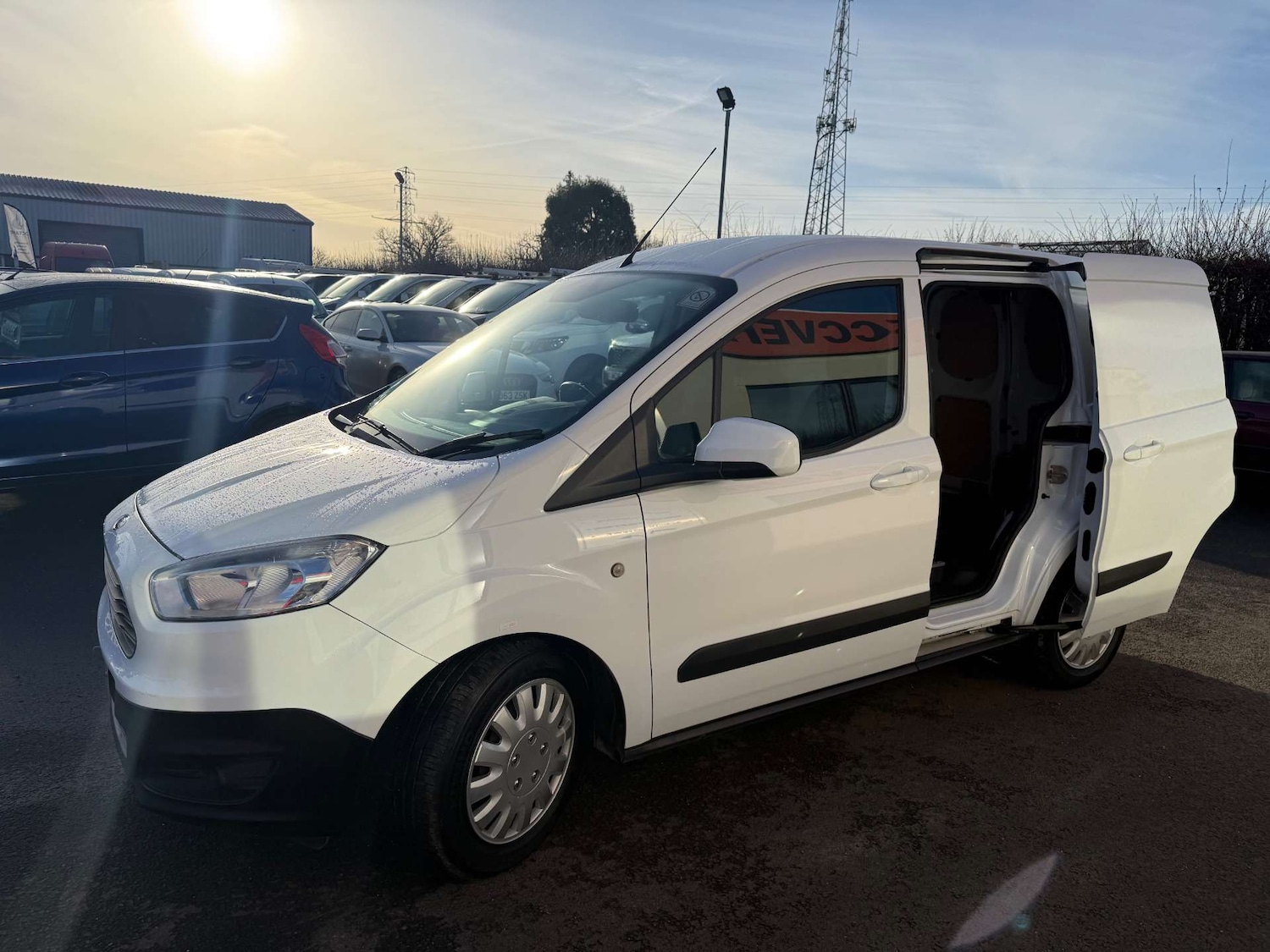 Used Ford Transit Courier 2018 for sale - 77022415: Photo 8