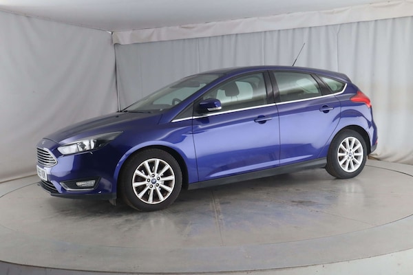 Used Ford Focus 2015 for sale - 76253849: Photo 3