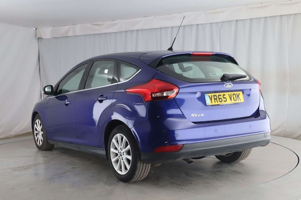 Used Ford Focus 2015 for sale - 76253849: Photo 4