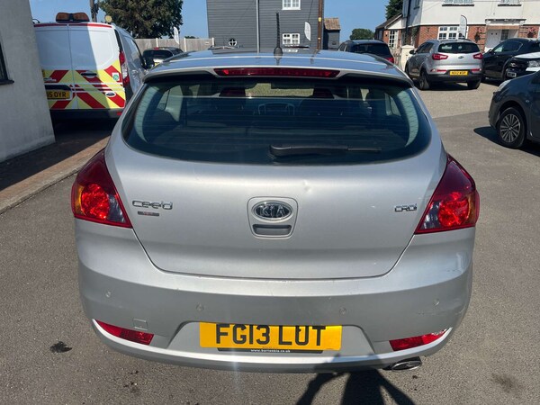 Used Kia Pro Ceed 2013 for sale - 74996932: Photo 12