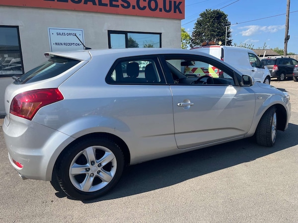 Used Kia Pro Ceed 2013 for sale - 74996932: Photo 14
