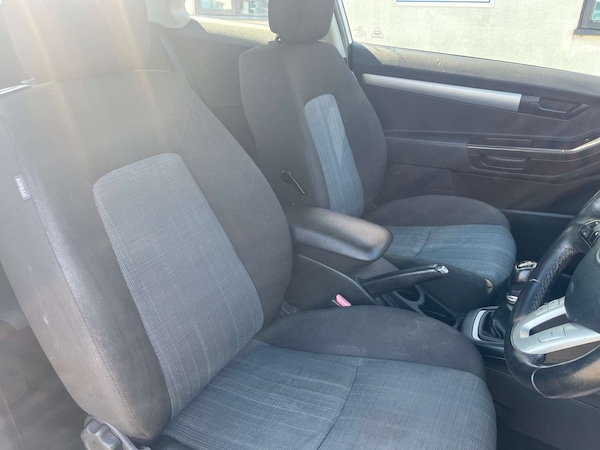 Used Kia Pro Ceed 2013 for sale - 74996932: Photo 17