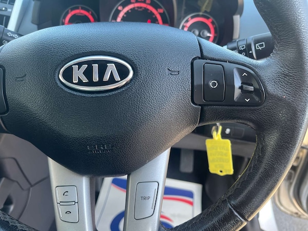 Used Kia Pro Ceed 2013 for sale - 74996932: Photo 21