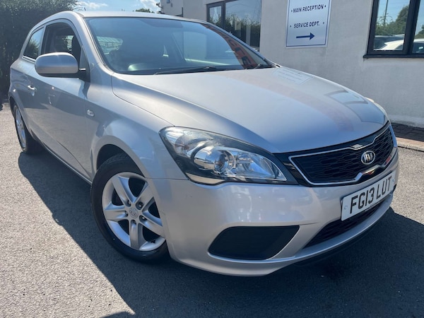 Used Kia Pro Ceed 2013 for sale - 74996932: Photo 3