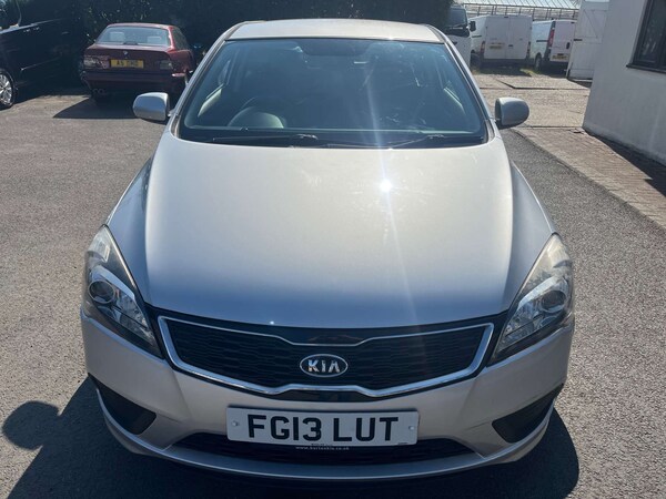 Used Kia Pro Ceed 2013 for sale - 74996932: Photo 5