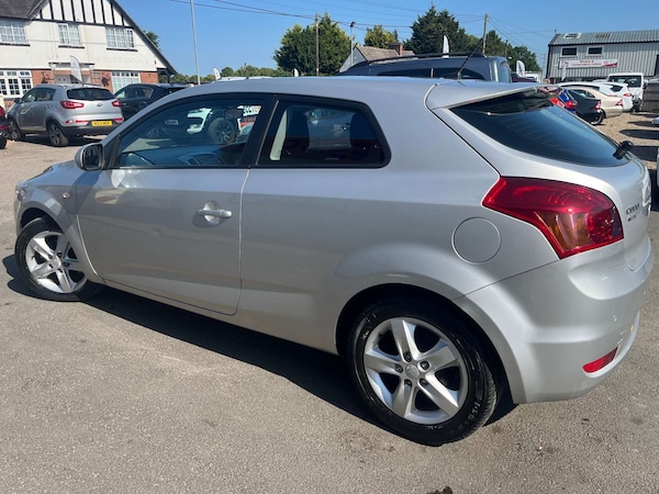Used Kia Pro Ceed 2013 for sale - 74996932: Photo 9