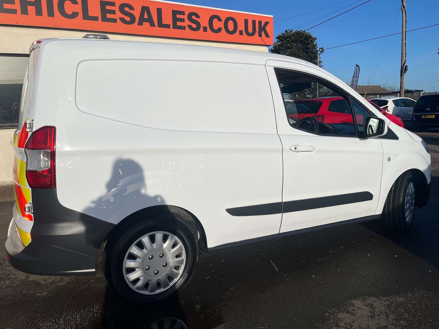 Used Ford Transit Courier 2017 for sale - 77022418: Photo 14