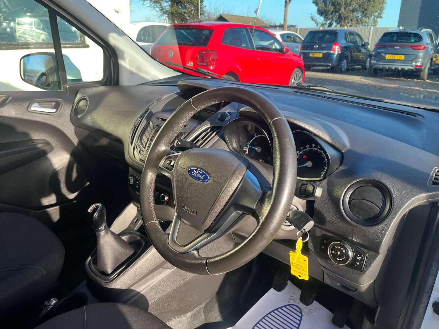 Used Ford Transit Courier 2017 for sale - 77022418: Photo 18