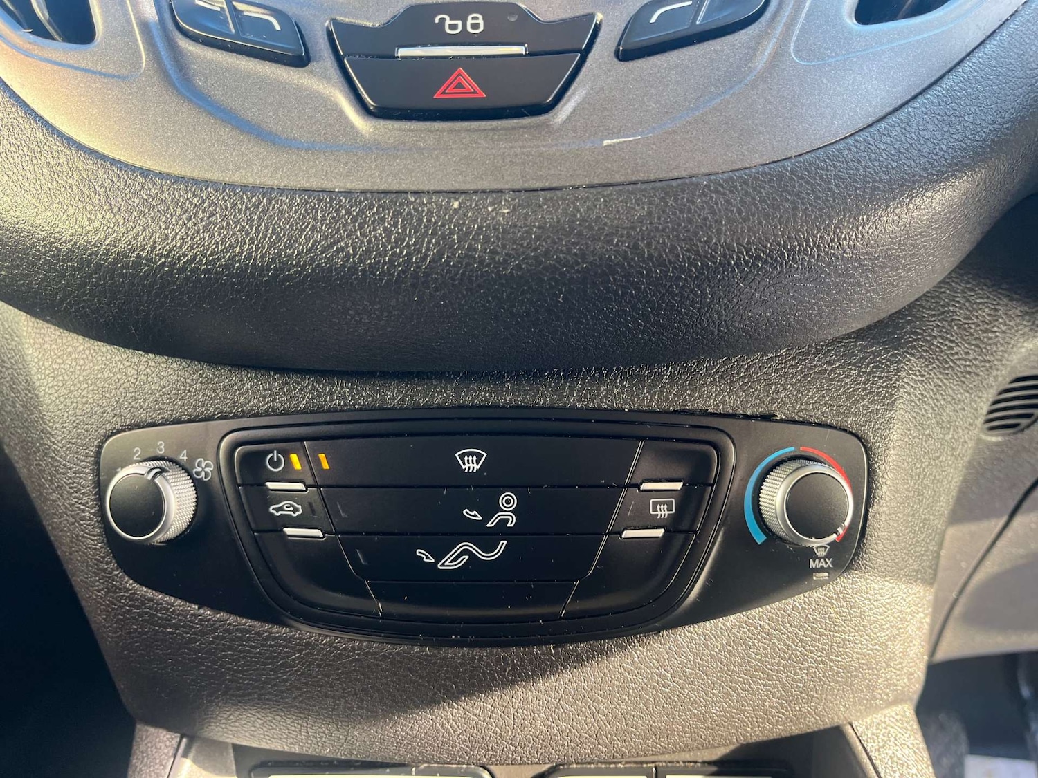 Used Ford Transit Courier 2017 for sale - 77022418: Photo 27