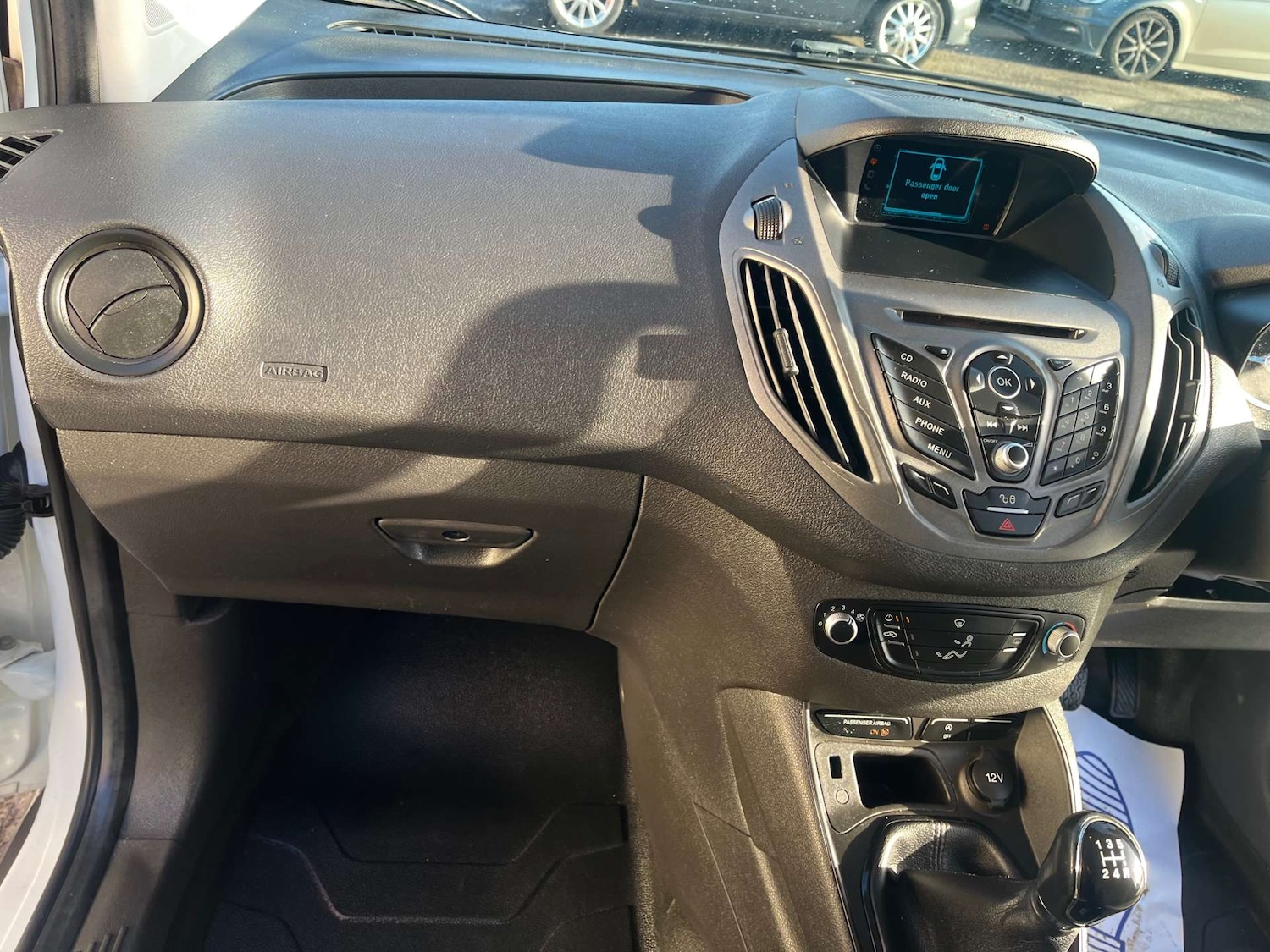 Used Ford Transit Courier 2017 for sale - 77022418: Photo 38